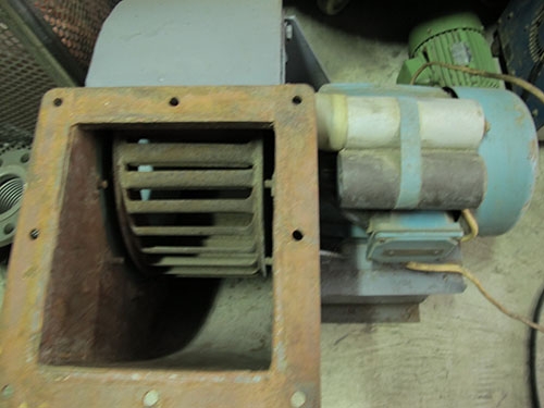 ขายโบรเวอร์มอเตอร์ตัวใหญ๋เยอรมัน ไฟ220โวล์ท ขายโบรเวอร์มอเตอร์ตัวใหญ๋เยอรมัน ไฟ220โวล์ท