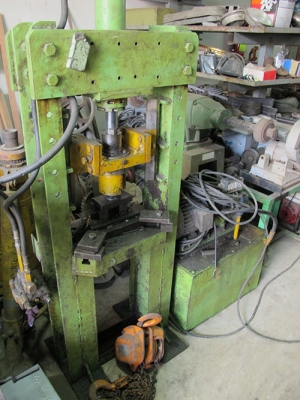 ขายชุดแท่นอัดไฮดรอลิคมอเตอร์ปั๊มไฟฟ้า5แรง ขายชุดแท่นอัดไฮดรอลิคมอเตอร์ปั๊มไฟฟ้า5แรง