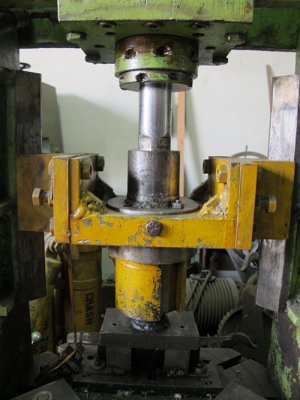 ขายชุดแท่นอัดไฮดรอลิคมอเตอร์ปั๊มไฟฟ้า5แรง ขายชุดแท่นอัดไฮดรอลิคมอเตอร์ปั๊มไฟฟ้า5แรง