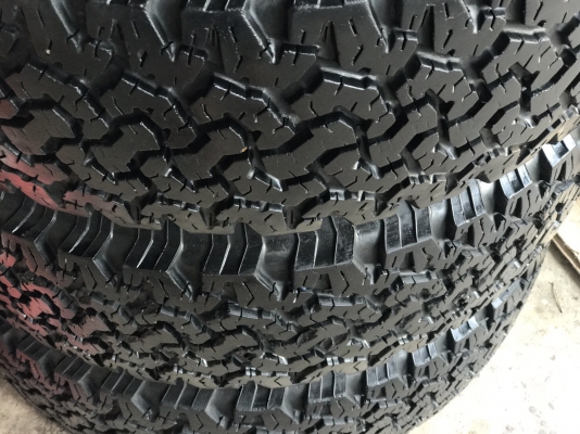 ขายล้อลายBradley พร้อมยางBF All 265/75/16ดอกเพียบๆ หลายชุด