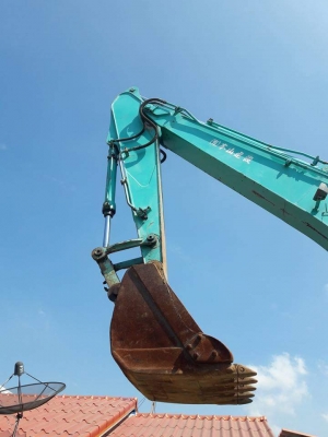 ขายค่ะ..KOBELCO SK200-2 มาร์คไฟว์ เก่าญี่ปุ่นแท้....สภาพสวย เครื่องปั๊มดี มีลายแย๊ก ลองระบบกันได้ทุกวัน โทร 089-3818694 ดวงนภา ขายค่ะ..KOBELCO SK200-2 มาร์คไฟว์ เก่าญี่ปุ่นแท้....สภาพสวย เครื่องปั๊มดี มีลายแย๊ก ลองระบบกันได้ทุกวัน โทร 089-3818694 ดวงนภา