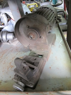 ขายเครื่องลับดอกสว่านเยอรมัน อุปกรณ์ไม่ครบตามสภาพ ไฟ220 ขายเครื่องลับดอกสว่านเยอรมัน อุปกรณ์ไม่ครบตามสภาพ ไฟ220