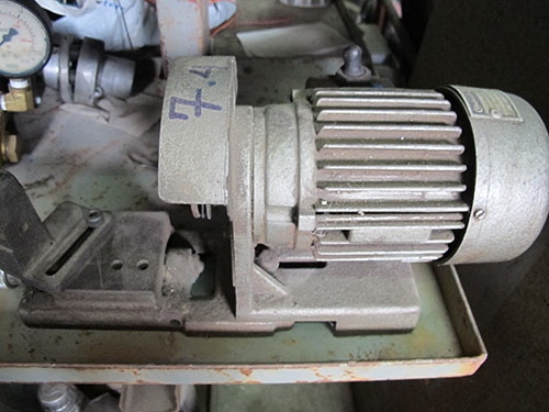 ขายเครื่องลับดอกสว่านเยอรมัน อุปกรณ์ไม่ครบตามสภาพ ไฟ220