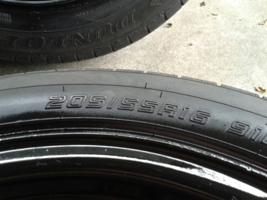 ขอบ16นิ้ว6รู  พร้อมยาง ชุดนี้ ราคา 6900 บาท