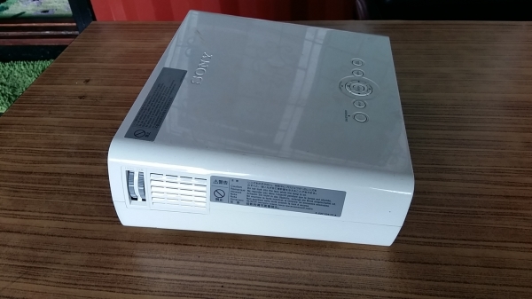 ขายเครื่องฉายโปรเจคเตอร์มือสอง ยี่ห้อ Sony รุ่น XGA VPL-EX100 สภาพสวยมากพร้อมใช้งานได้เลย ขายเครื่องฉายโปรเจคเตอร์มือสอง ยี่ห้อ Sony รุ่น XGA VPL-EX100 สภาพสวยมากพร้อมใช้งานได้เลย