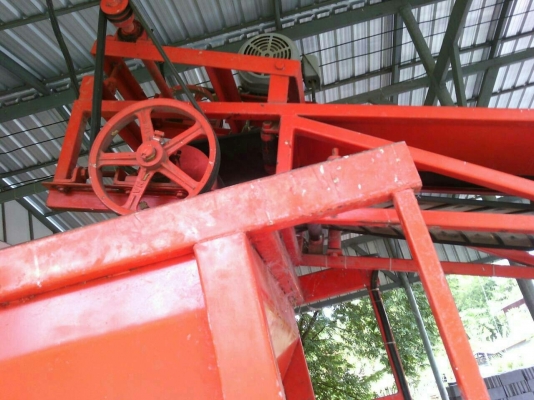 เครื่องอัดอิฐบ๊อก แบบไฮโดรลิค เครื่องใช้มา 6 เดือน อัดแบบ 4 ก้อน ระบบไฮดรอลิก 4 คอนโทรล กำลังการผลิต 600 ก้อน ต่อชั่วโมง เครื่องอัดอิฐบ๊อก แบบไฮโดรลิค เครื่องใช้มา 6 เดือน อัดแบบ 4 ก้อน ระบบไฮดรอลิก 4 คอนโทรล กำลังการผลิต 600 ก้อน ต่อชั่วโมง