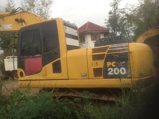 ขาย 1,530,000 KOMATSU pc 200-8  เล่มทะเบียน ไฟฟ้าครบ เครื่องดี ปั้มแรง เอวแน่น ช่วงล่างเต็ม รถสวยพร้อมใช้(รถอยู่ พิจิตร) 090-772-3710 090-772-3708