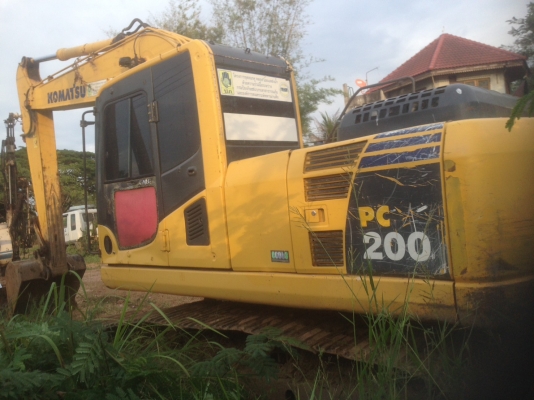 ขาย 1,530,000 KOMATSU pc 200-8  เล่มทะเบียน ไฟฟ้าครบ เครื่องดี ปั้มแรง เอวแน่น ช่วงล่างเต็ม รถสวยพร้อมใช้(รถอยู่ พิจิตร) 090-772-3710 090-772-3708