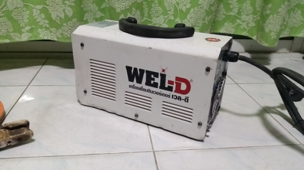 เครื่องเชื่อมไฟฟ้า ระบบอินเวอร์เตอร์ ตัวเล็ก น้ำหนักเบาพร้อมใช้งานครับ เครื่องเชื่อมไฟฟ้า ระบบอินเวอร์เตอร์ ตัวเล็ก น้ำหนักเบาพร้อมใช้งานครับ