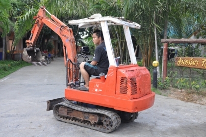 ลดกระหน่ำ!!ขายแบคโฮKUBOTA KH014 เครื่อง3สูบ(ขนขึ้นกระบะได้) เดิมจากญี่ปุ่น ทำงานสมบูรณ์ทุกระบบ รับรองไม่ผิดหวัง 99,000 เท่านั้น!!