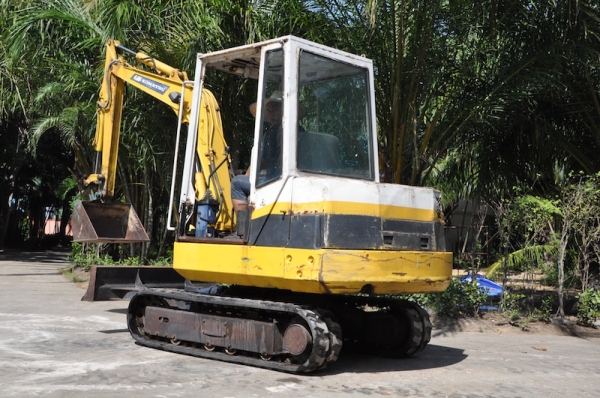 ลดกระหน่ำ!!KOMATSU PC30-6 คอนโทลดี ปั้มแรง แน่นๆ สวยเดิมจากญี่ปุ่น100\% ทำงานสมบูรณ์ทุกระบบ รับรองไม่ผิดหวัง 265,000 เท่านั้น!!
