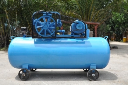 ขายปั้มลม 3สูบ(500ลิตรใหญ่) 10HPสภาพสวยเดิม ของใหม่เปิดตู้ติดมา1ตัว 38,500บาท เท่านั้น!!