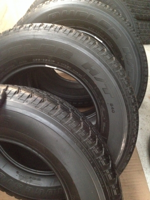 Bridgestone Dueler h/t 255 65 r17 ปี12-13 สภาพสวย ดอกเต็ม ส่งต่างจังหวัดได้ครับ T.061-9030026