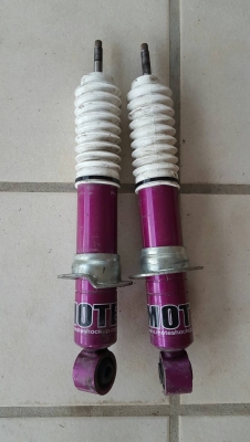 ขายกล่องโหลด 3 นิ้วและโช๊ค MOTE คู่หน้า แกน 22 ใช้งาน 4 เดือน