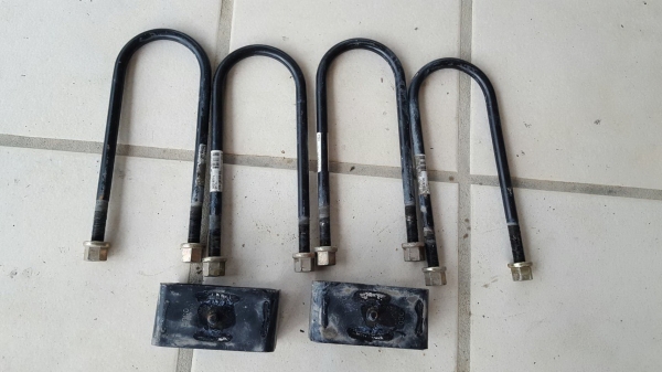 ขายกล่องโหลด 3 นิ้วและโช๊ค MOTE คู่หน้า แกน 22 ใช้งาน 4 เดือน ขายกล่องโหลด 3 นิ้วและโช๊ค MOTE คู่หน้า แกน 22 ใช้งาน 4 เดือน