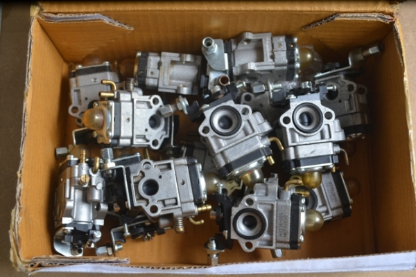 คาร์บูเรเตอร์ เครื่องตัดหญ้าแบบเครื่องยนต์4จังหวะ