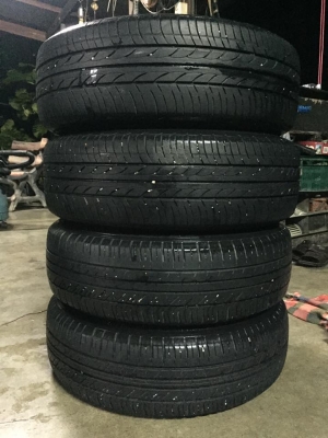 ขายล้อแม็ก HONDA CIVIC พร้อมยางขอบ15 4ล้อ 3,500 บาท