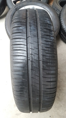 ขายล้อMazda2 Skyavtiv 15 พร้อมยางปี15  4 ล้อ