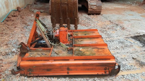 เครื่องตัดหญ้า  ติดต่อ  080-1405528