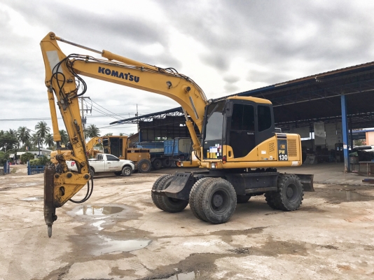 KOMATSU PW130