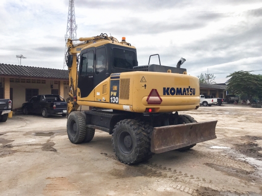 KOMATSU PW130