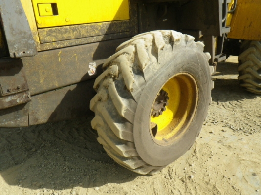ขาย : รถตัก ยี่ห้อ : KOMATSU  รุ่น : WA100-3