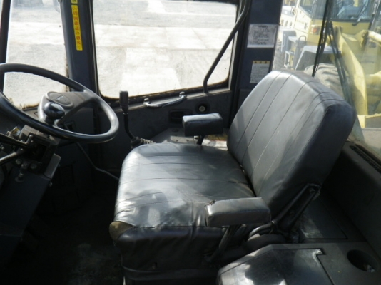 ขาย : รถตัก ยี่ห้อ : KOMATSU  รุ่น : WA100-3