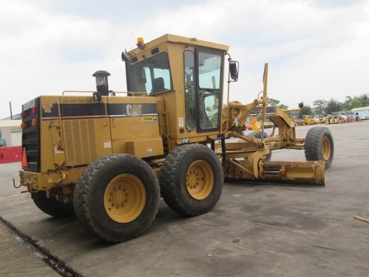 รถเกรด Cat (Motorgrader) 140H S/no: 2ZK04857 Year 2000