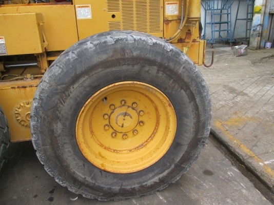 รถเกรด Cat (Motorgrader) 140H S/no: 2ZK04857 Year 2000