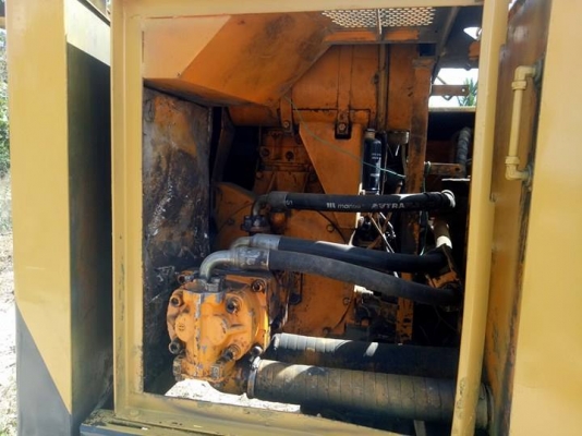 KOMATSU PC100-1 KOMATSU PC100-1