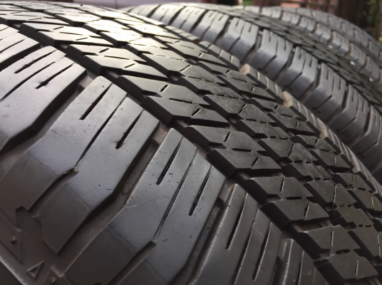 ยาง Bridgestone 265 60 18 ปี16 ดอกเต็ม เนื้อนิ่ม ใช้กันยาว ราคาไม่แพง