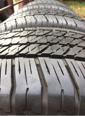 ยาง Bridgestone 265 60 18 ปี16 ดอกเต็ม เนื้อนิ่ม ใช้กันยาว ราคาไม่แพง