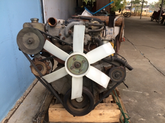 ขายเครื่องยนต์พร้อมเกียร์ MAZDA 4 สูบ