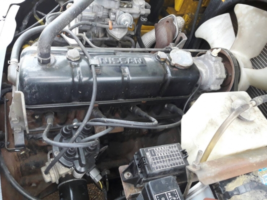 ขายรถยก KOMATSU  FG20-16 เครื่องเบนซิน H15 เกียร์ธรรมดา ยางหน้าลม ตันหลัง เสาสูง 3 เมตร ยกได้ 2 ตัน  ติดต่อ 098-7962549