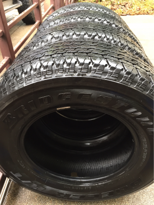 ยาง Bridgestone 245 70 16 ปลายปี16 ดอกเต็ม เนื้อนิ่ม ไม่มีปะ ราคาไม่แพง ยาง Bridgestone 245 70 16 ปลายปี16 ดอกเต็ม เนื้อนิ่ม ไม่มีปะ ราคาไม่แพง