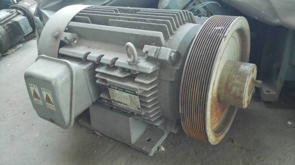 ** Sold ** มอเตอร์ Hitachi 30 HP 1450 RPM 380V สดนอกพร้อมใช้งาน