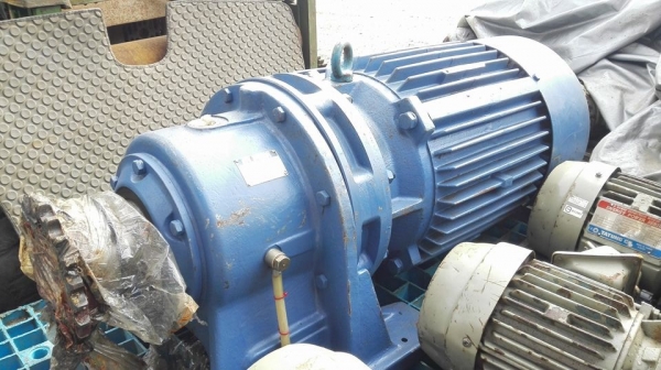 มอเตอร์เกียร์ Sumitomo 25 HP ทด 1:17 (88rpm) 380V พร้อมใช้งาน