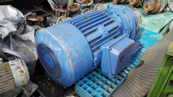 มอเตอร์เกียร์ Sumitomo 25 HP ทด 1:17 (88rpm) 380V พร้อมใช้งาน