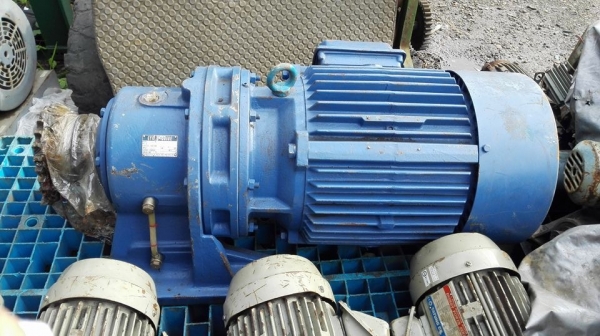 มอเตอร์เกียร์ Sumitomo 25 HP ทด 1:17 (88rpm) 380V พร้อมใช้งาน