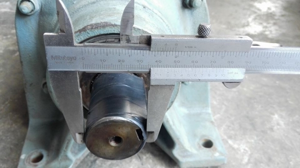 ** จัดส่งกาฬสินธ์ ** มอเตอร์เกียร์ Sumitomo 5 HP มีเบรค ทด 1:21 (70rpm) 380V พร้อมใช้งาน ** จัดส่งกาฬสินธ์ ** มอเตอร์เกียร์ Sumitomo 5 HP มีเบรค ทด 1:21 (70rpm) 380V พร้อมใช้งาน