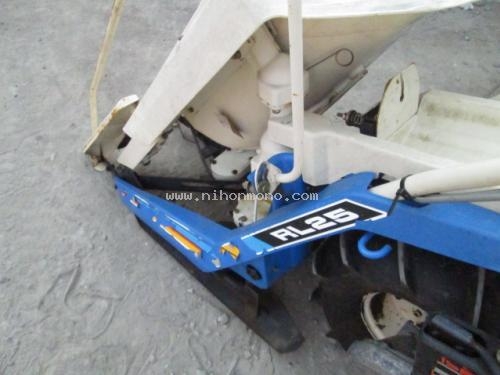 นำเข้าจากญี่ปุ่น!!! รถเกี่ยวข้าวเดินตาม ISEKI  RL25 พร้อมใช้งาน รหัสสินค้า 80802428 โทร 081-8283376 Line ID : nihonmono