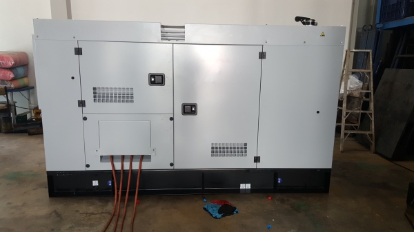 เครื่องปั่นไฟ 66KVA/52KW 3เฟส รับประกันสินค้า 2ปี มีสินค้าพร้อมส่ง