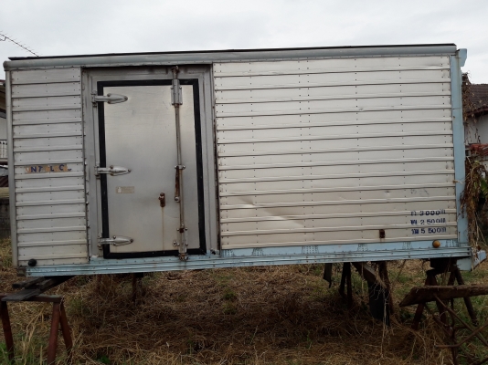 ขาย ตู้แห้ง  อลูมิเนียม ประตู 3 บาน รถ 6 ล้อ NKR  แชสซีเหล็ก