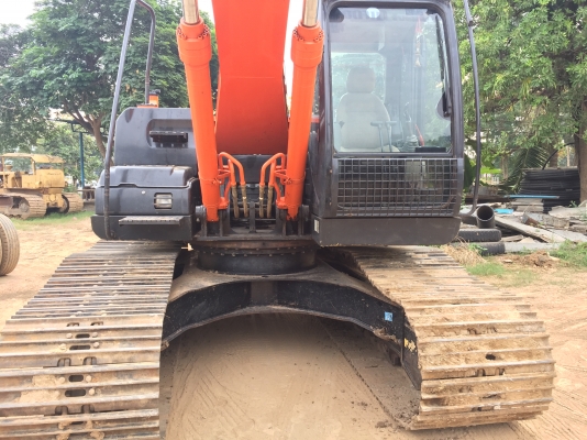 ขาย รถแบคโฮ HITACHI ZAXIS 200 สภาพดี พร้อมใช้งาน