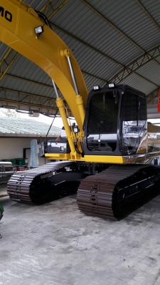 ขายรถแบคโฮมือสองไทย SUMITOMO SH 210 รุ่น 5 ใช้งานน้อย 1,081 ชม. สภาพนางฟ้า
