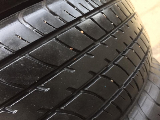 ขายยาง DUNLOP SP2030 185-60-15 ปี14 ดอกสวย ไม่มีปะ ไม่มีตำหนิ ชุดละ 2,200 บาท