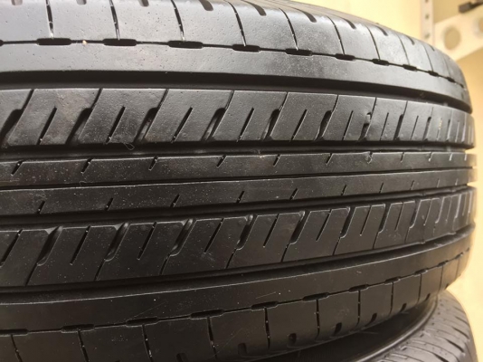 ขายยาง BRIDGESTONE DURAVIS 205-70-15 ปี16 สภาพป้ายแดง ตุ่มหน้ายางยังอยู่ ชุดละ 6,900 บาท