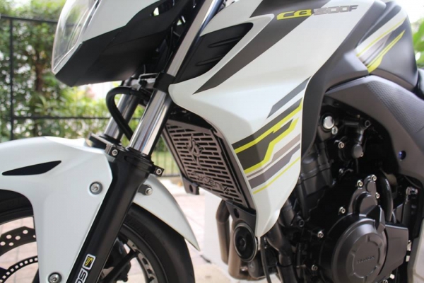 HONDA CB500F (2015) พร้อมของแต่ง รถสวย HONDA CB500F (2015) พร้อมของแต่ง รถสวย