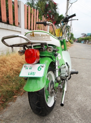 ขายด่วน ชาลี Honda Chaly ((รถผมใช้งานเองครับ )) ราคา 19,900 บาท  -เครื่อง Honda ดรีม100 แน่นๆแรงๆ เดินเบานิ่ง -ระบบไฟ,หน้าหลังสูงตํ่า,ไฟเลี้ยว,ไฟเรือไมล์,ไฟเบรค -ล้อกะทะขอบ10 หน้า-หลังกว้าง 4.7  -ยาง DEESTONE เบอร์ 120/70-10 -แบตใหม่แกะกล่อง -ดิสหน้า เบคร