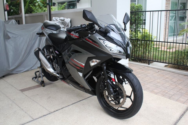NINJA250 (2013) รถสวย พร้อมของแต่ง ราคา 85,900-